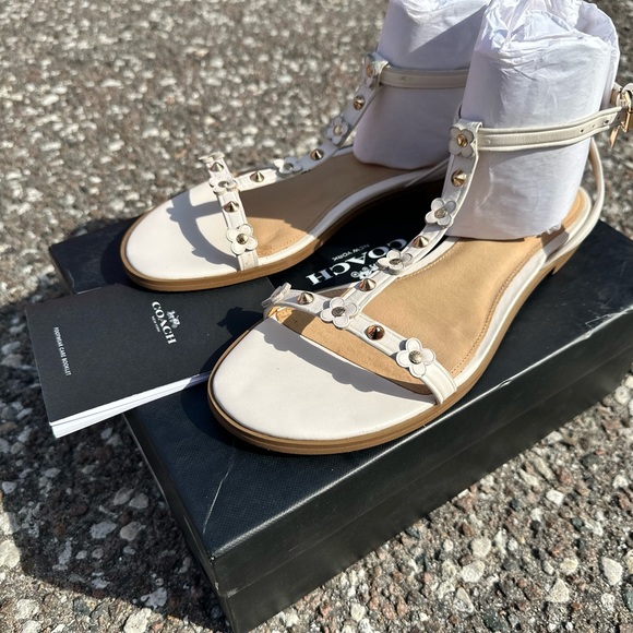 Coach Henriette Floral Rivets Sandals - Chalk White - Size 9M - Picture 4 of 16